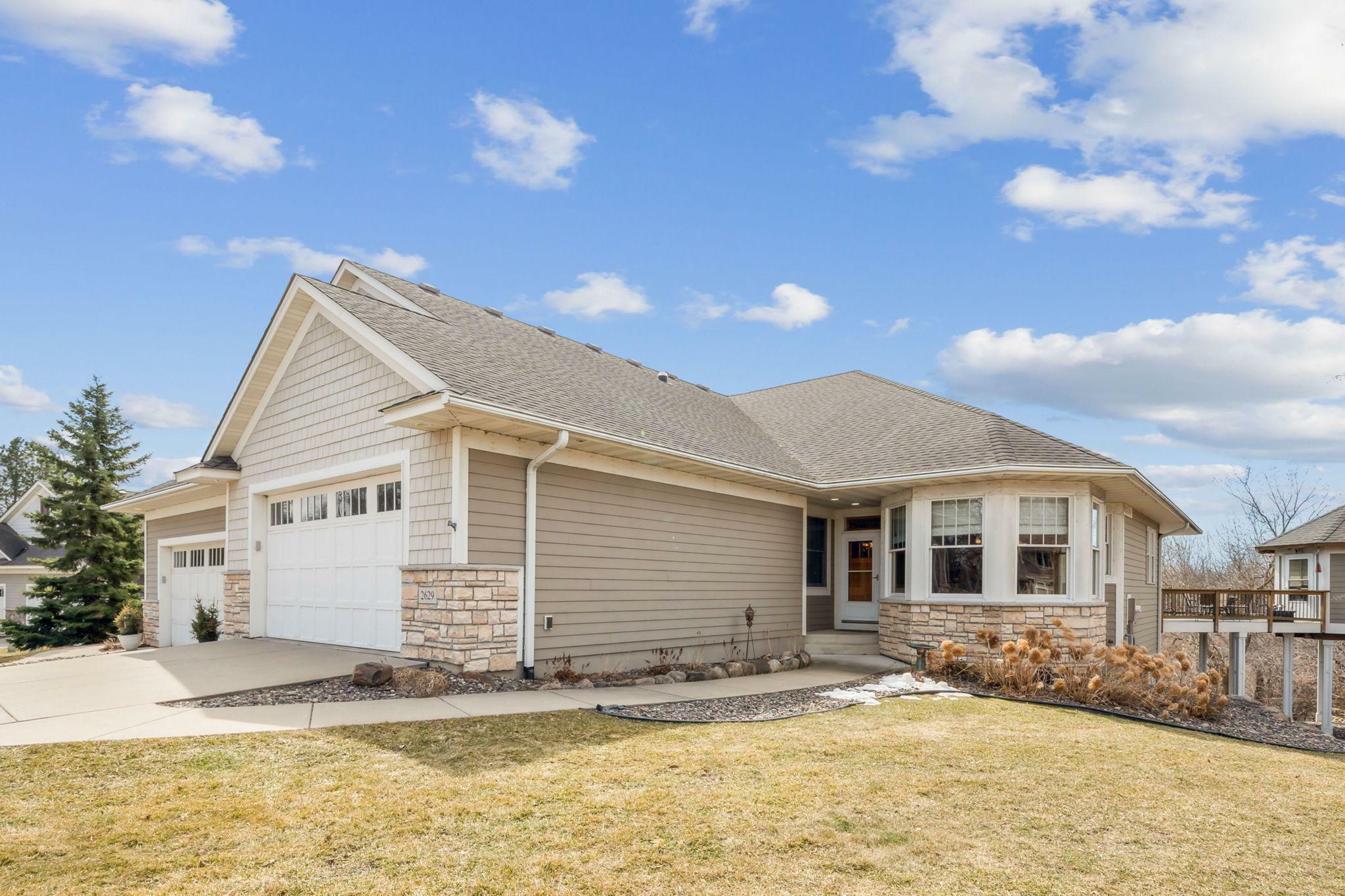 Property Photo:  2629 Nature View Court  MN 55113 
