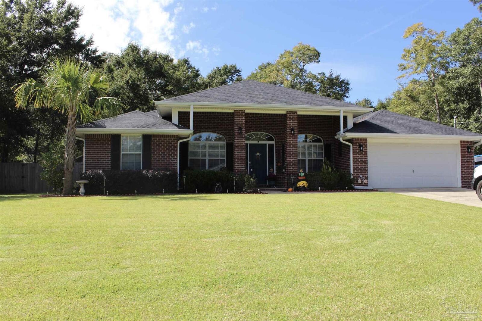 Property Photo: 4016 Willis Way FL 32583