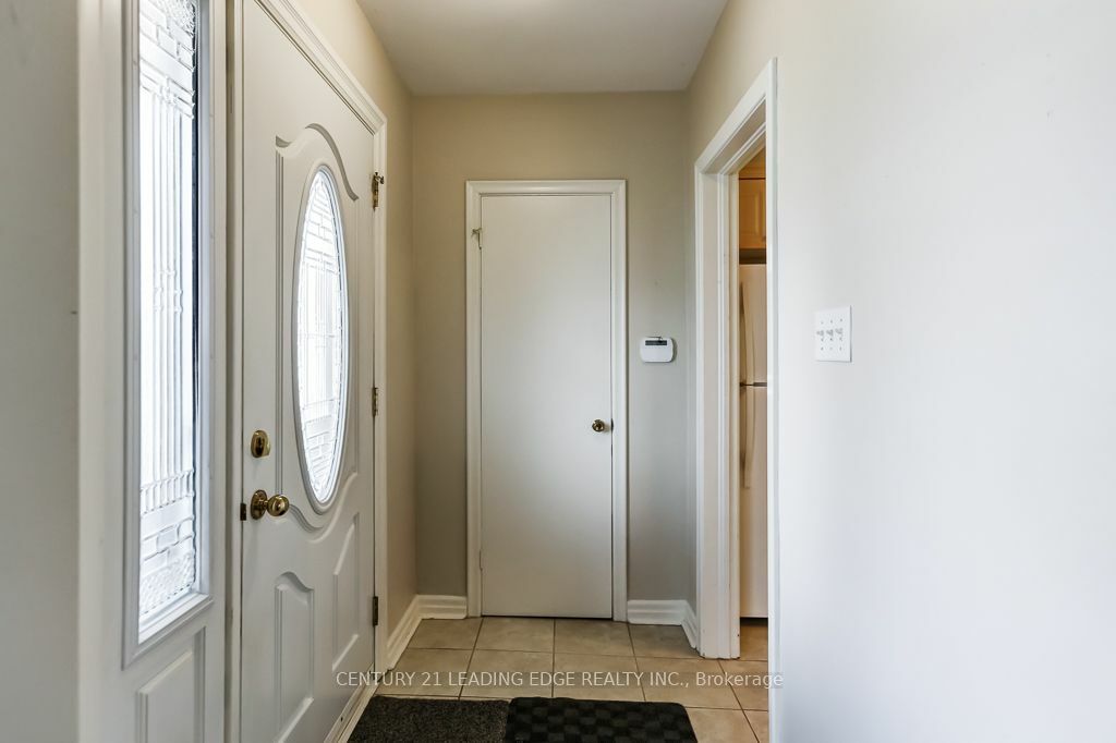 Property Photo:  129 Searle Ave  ON M3H 4B1 