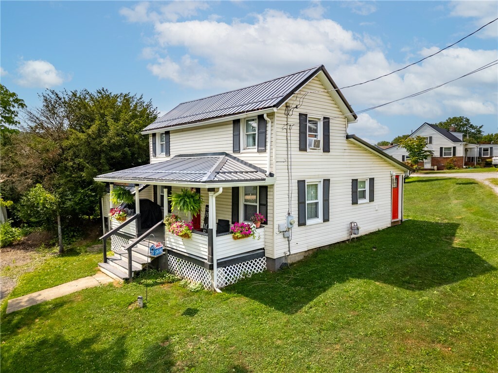 Property Photo:  1665 Mercer Rd  PA 16117 