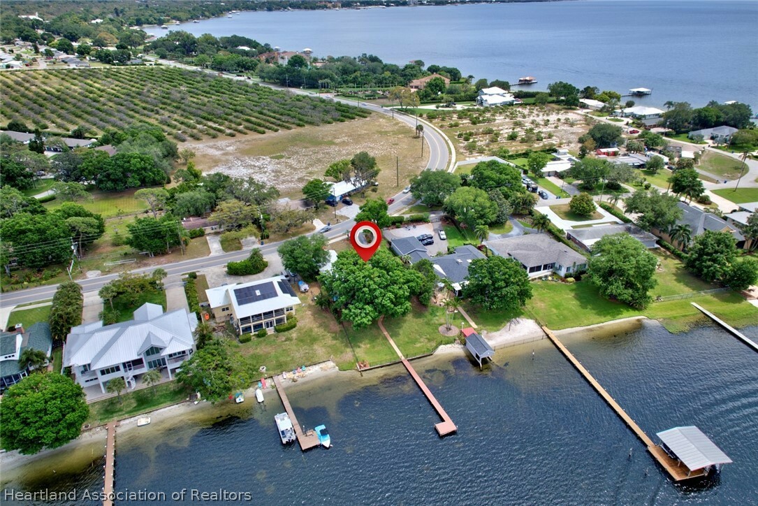 Property Photo:  3031 Lakeview Drive  FL 33870 