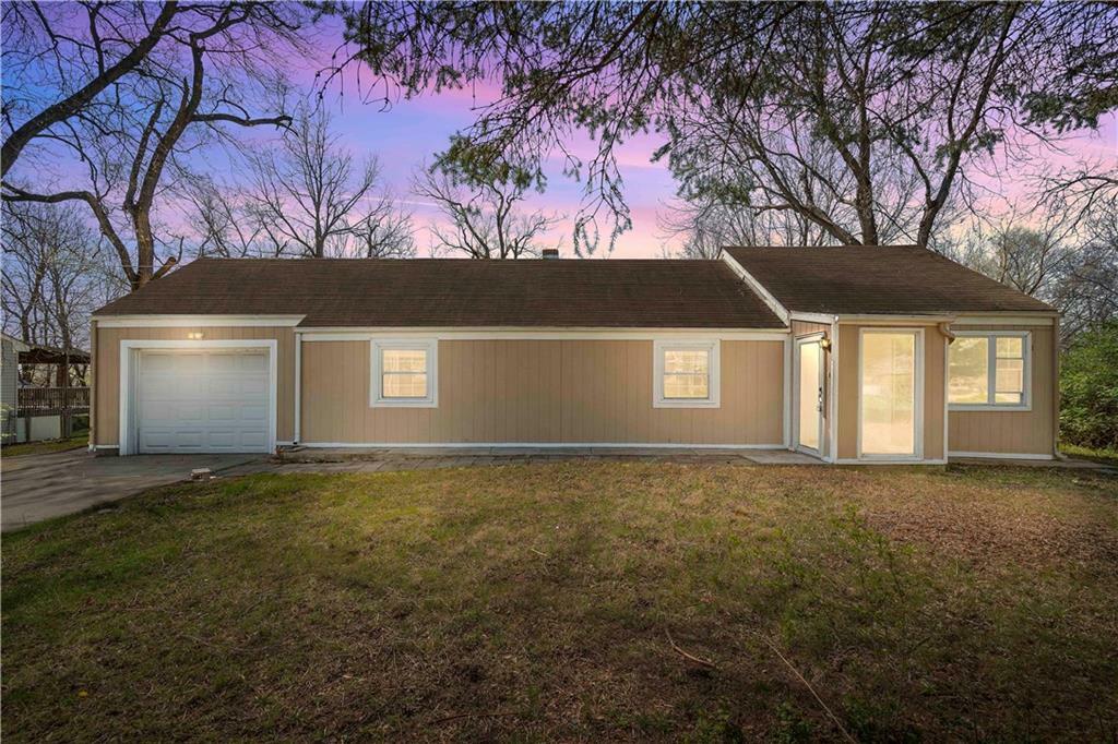 Property Photo: 3501 NE 82nd Street MO 64119