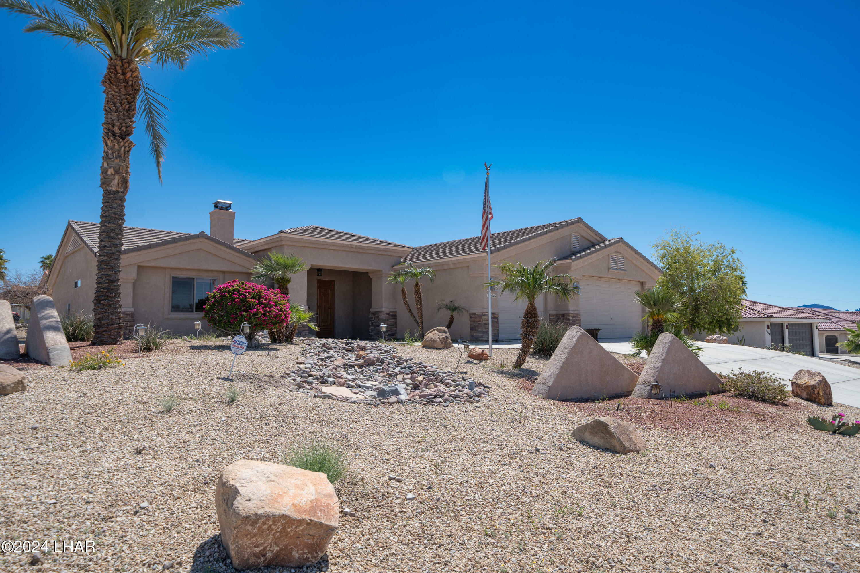 Property Photo:  1616 McCulloch Blvd  AZ 86406 