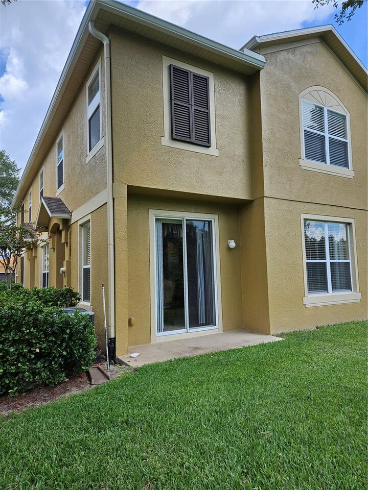 Property Photo: 2120 Little Gem Loop FL 32773