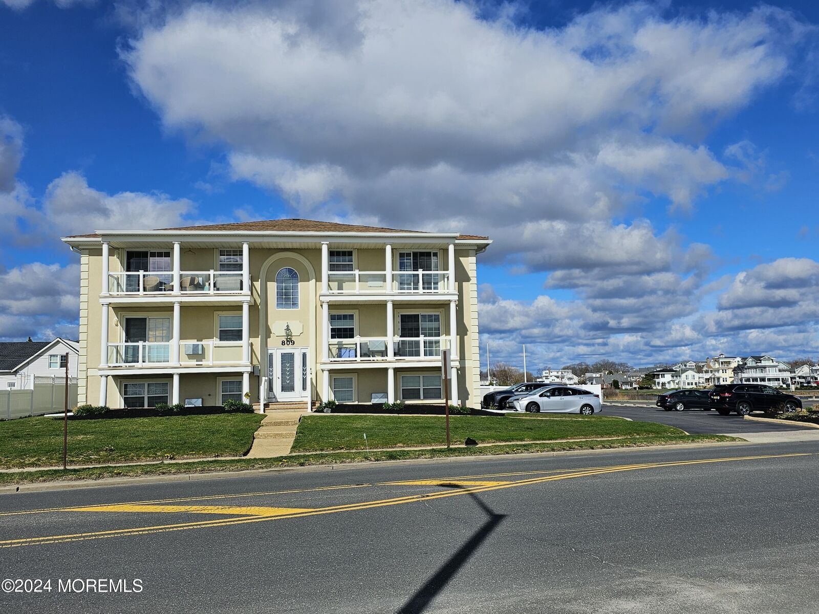 Property Photo:  809 Ocean Avenue  NJ 07717 