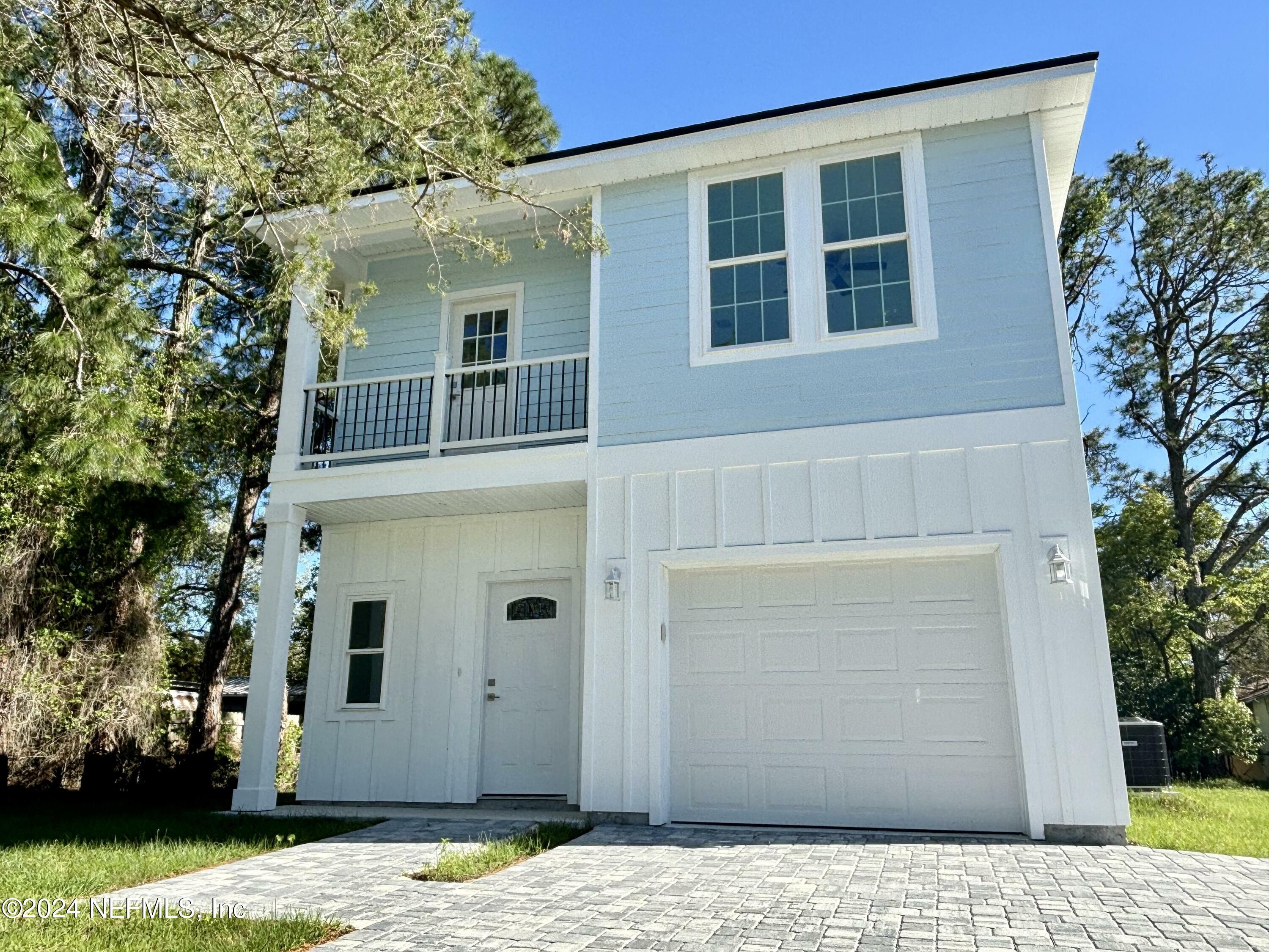 Property Photo:  688 Coral Circle  FL 32080 