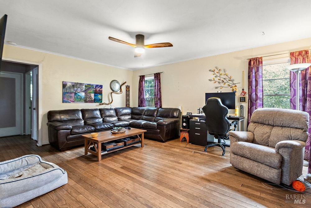 Property Photo:  265 E O Street  CA 94510 