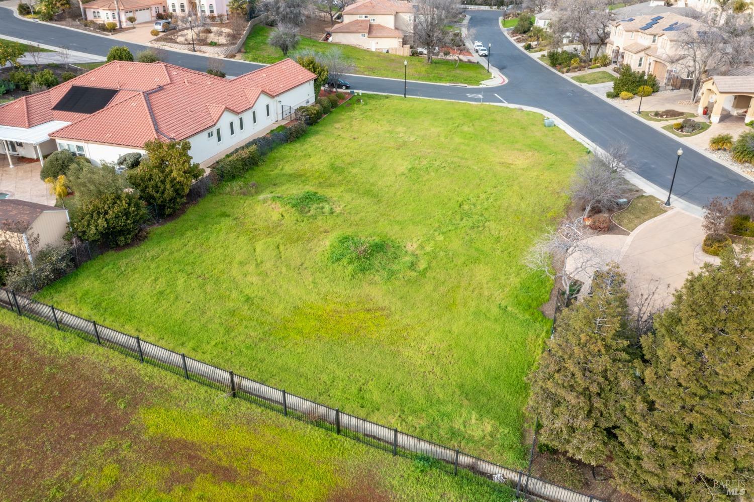 Property Photo: 3000 Chardonnay Court CA 95688