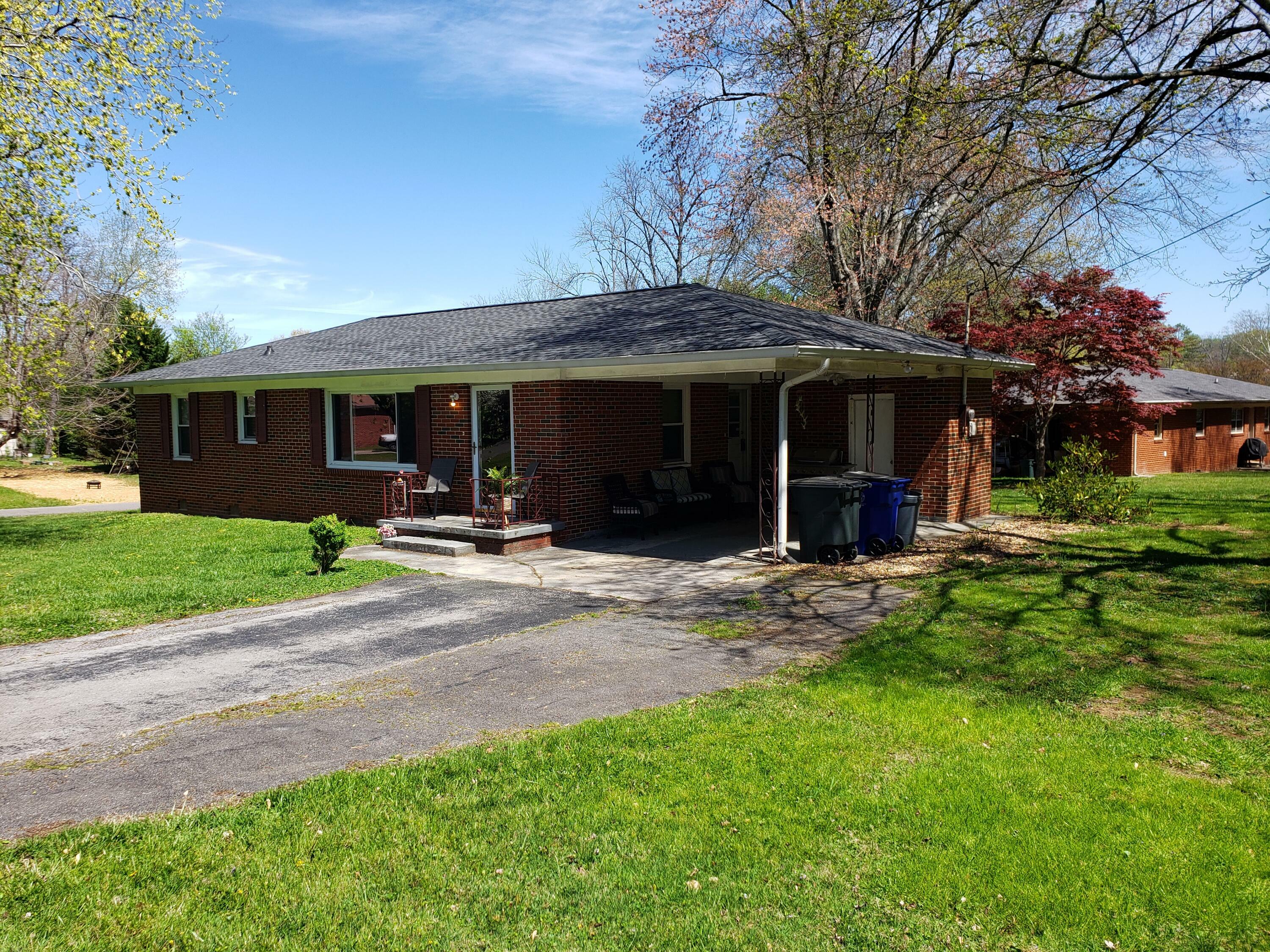 Property Photo: 706 NW Grove Avenue TN 37311