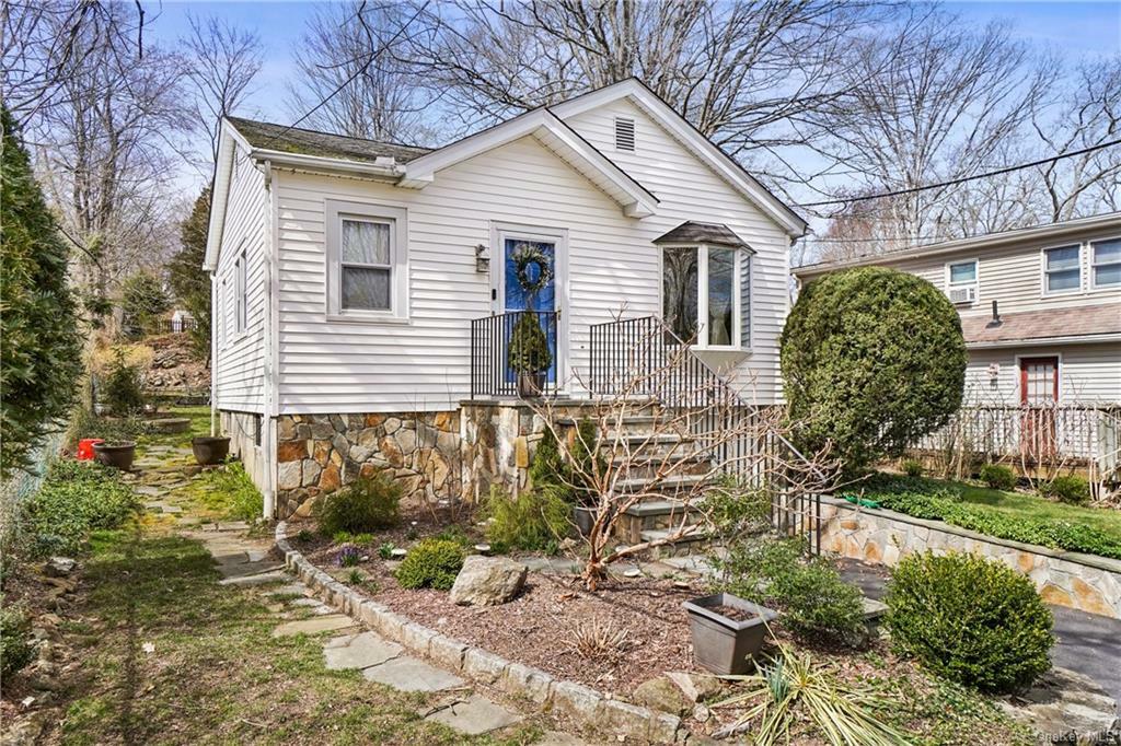 Property Photo:  72 Slater Road  NY 12563 