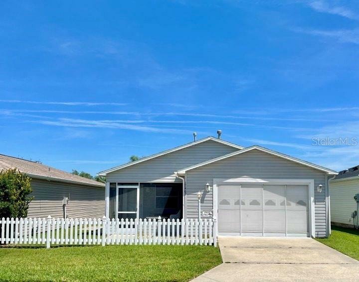 Property Photo:  17463 SE 81st Newberry Court  FL 32162 