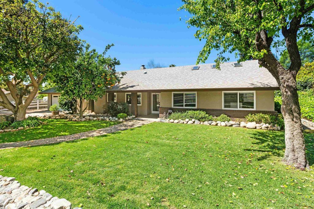Property Photo: 3137 Old Oak Tree Lane CA 92026