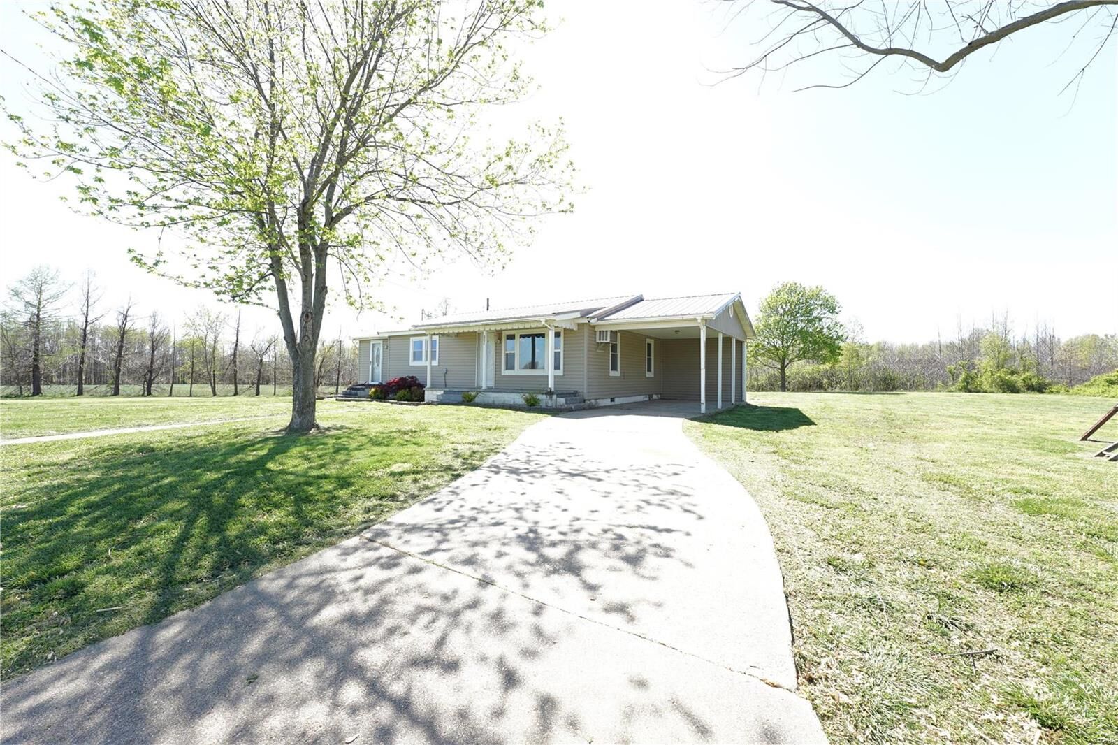 Property Photo:  7421 County Road 639  MO 63841 