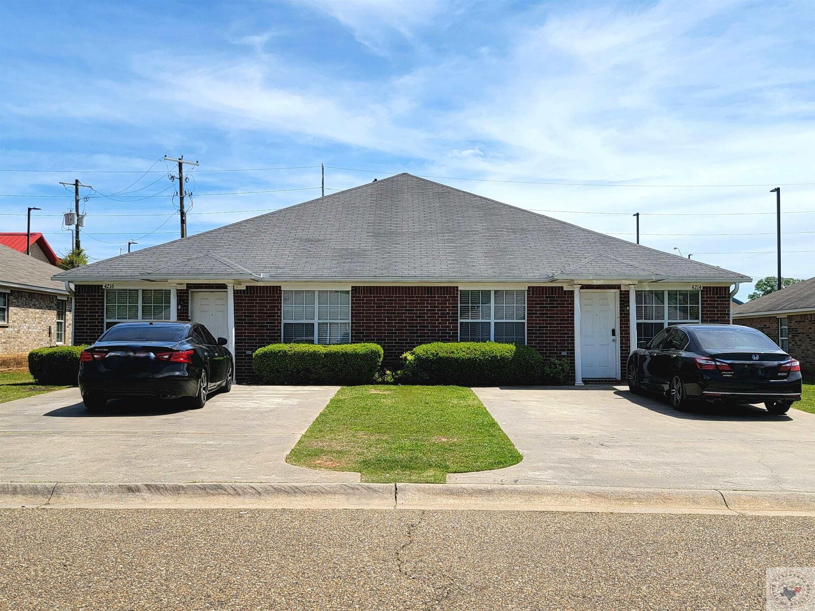 Property Photo: 4214-4216 Magnolia St TX 75503