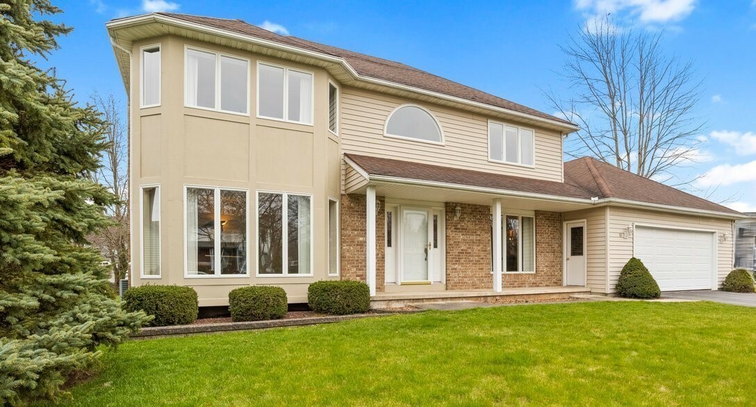 Property Photo:  87 Queensland Drive  NY 14559 