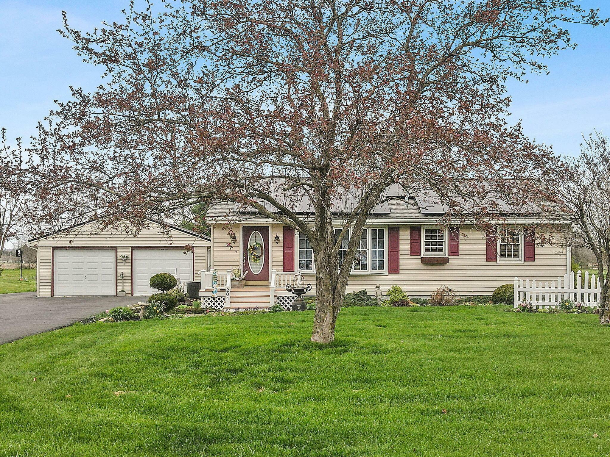 Property Photo: 204 Fern Street OH 43055