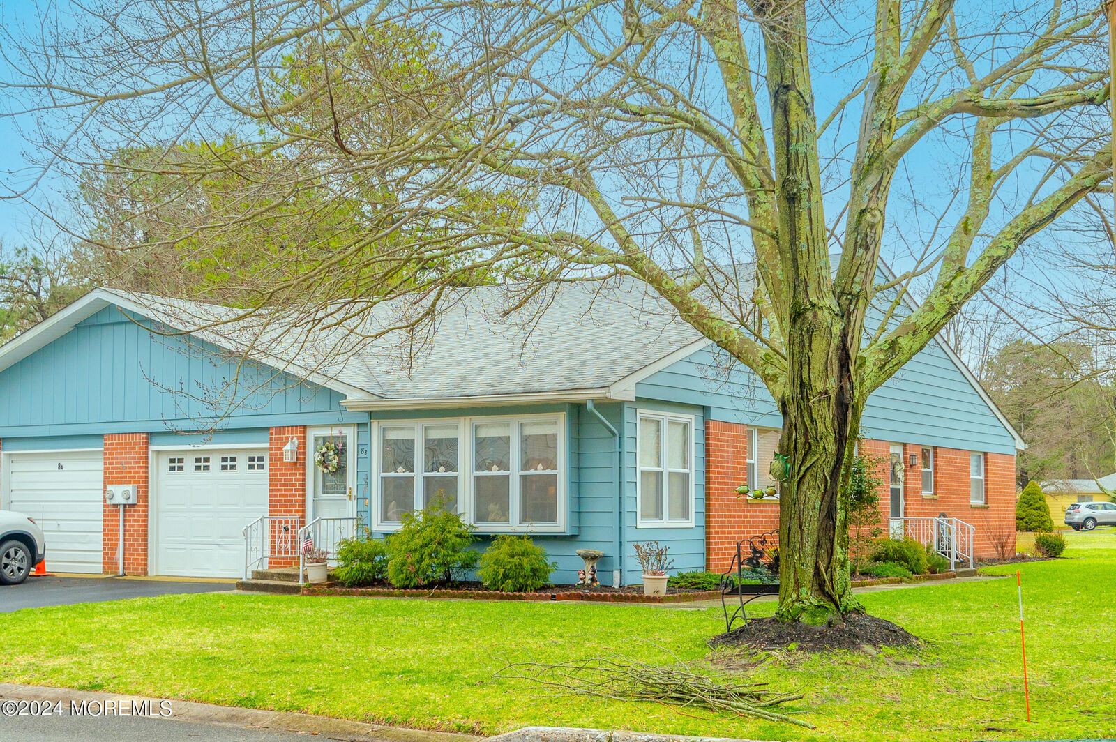 Property Photo:  8 Monticello Drive  NJ 08759 