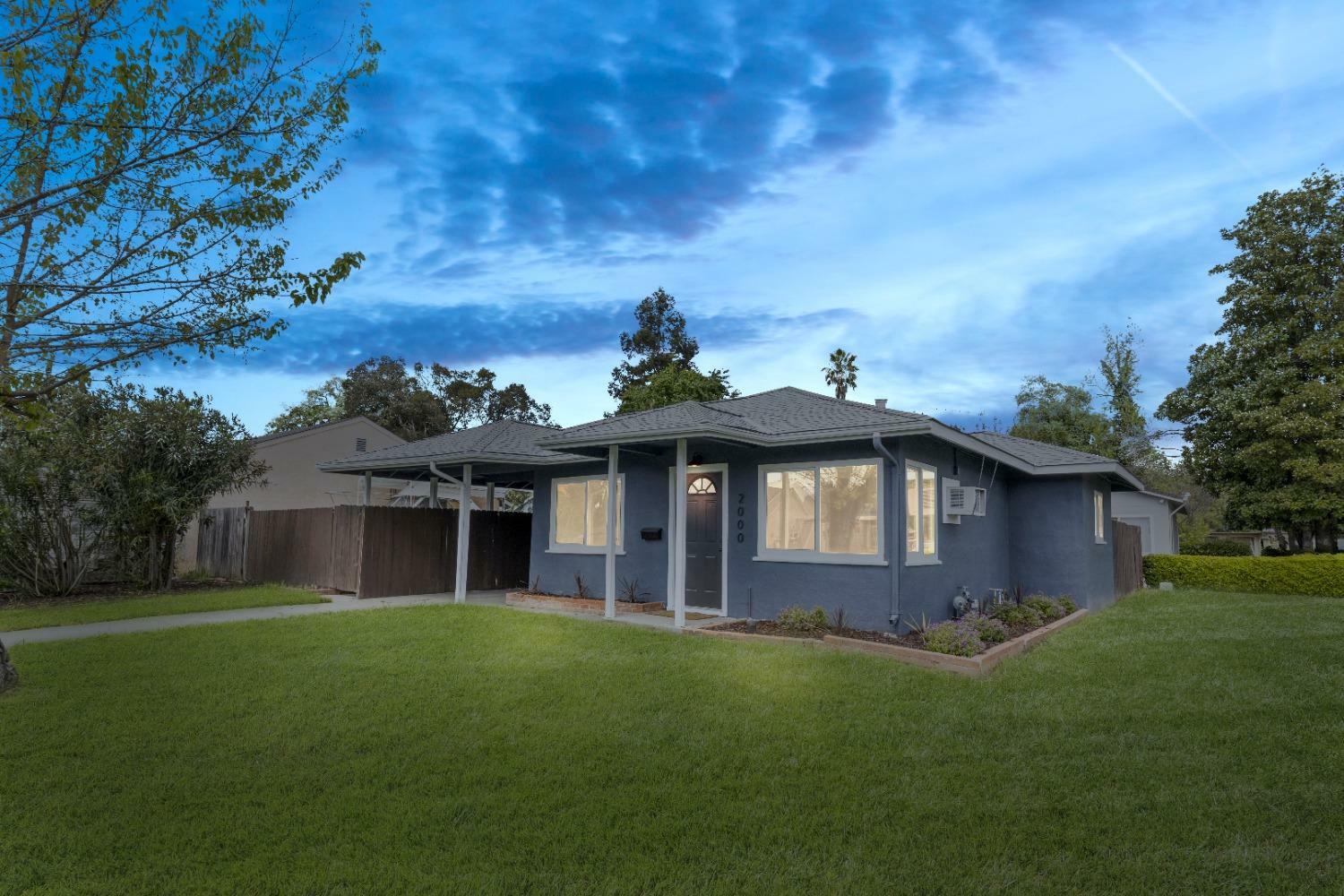 Property Photo:  2000 Oxford Street  CA 95691 