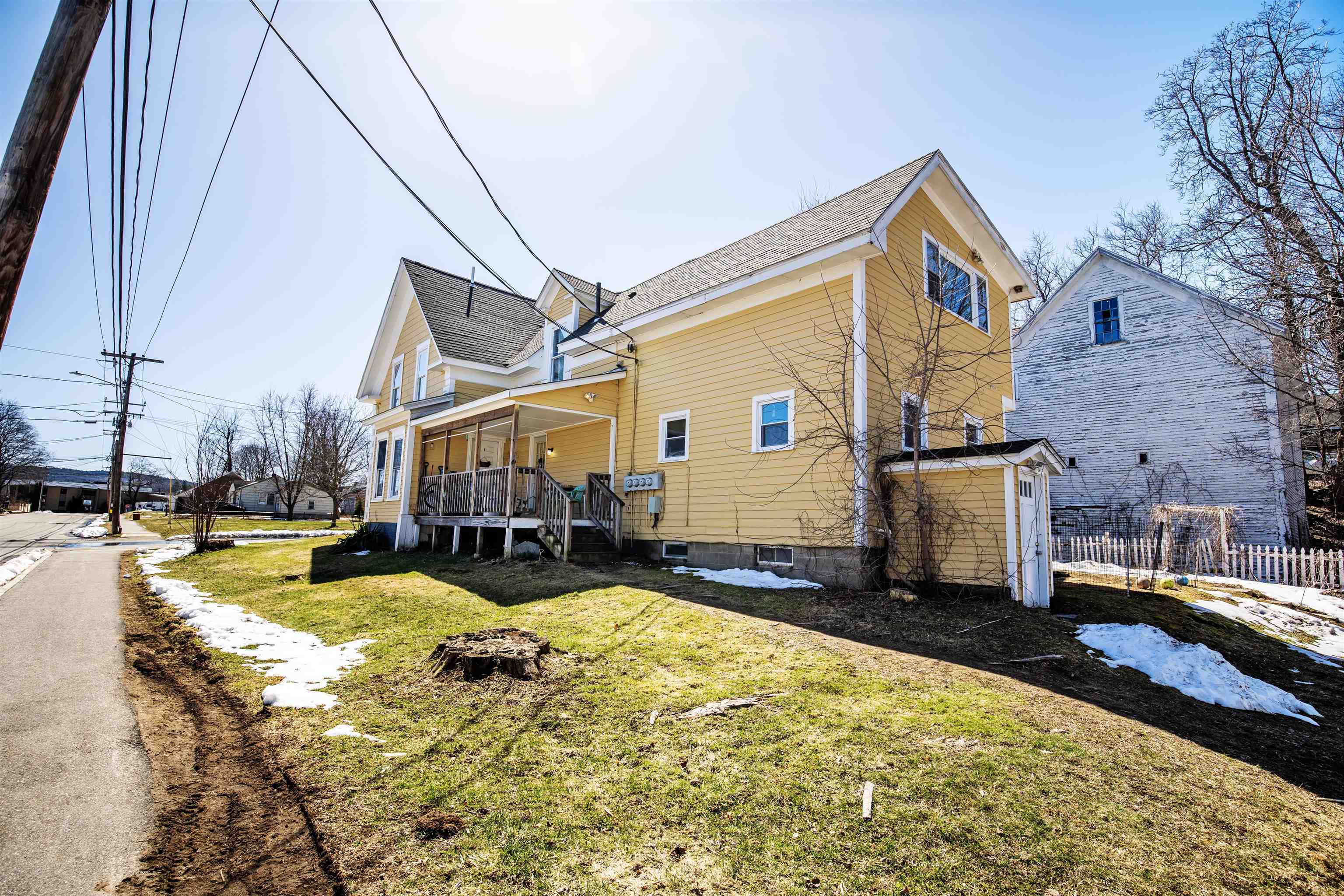 Property Photo:  26 Chestnut Street  NH 03263 