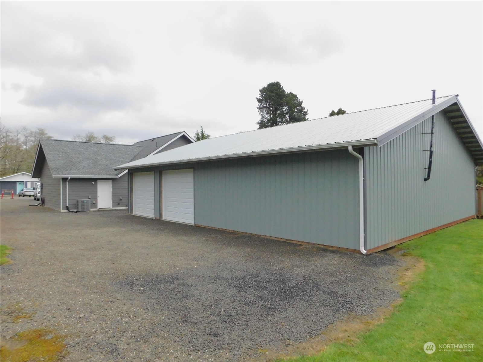 Property Photo:  629 N 11th Street  WA 98541 