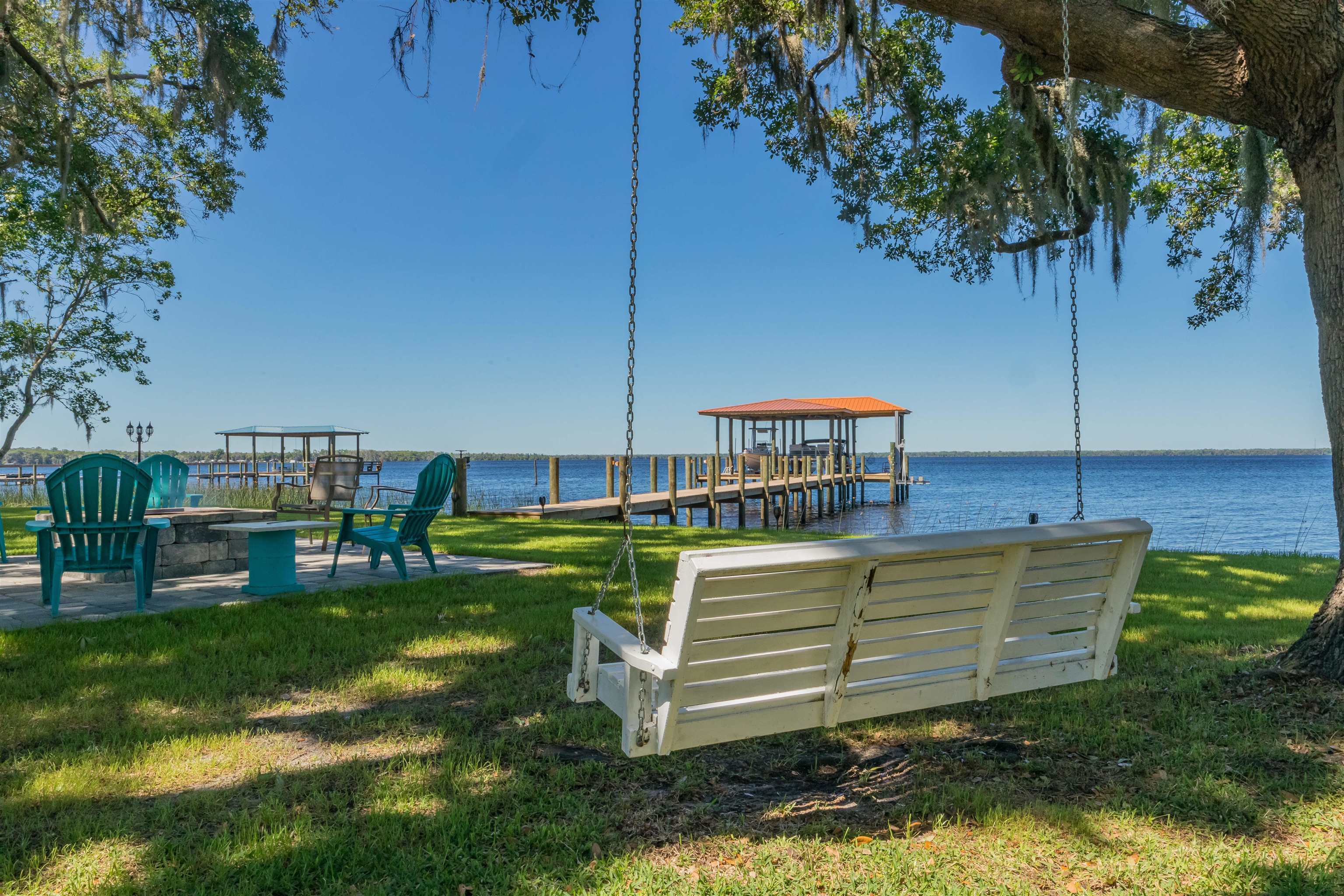 Property Photo:  116 Crescent Lake Shore Dr  FL 32112 