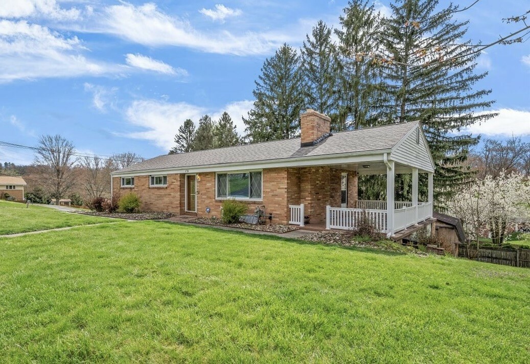 Property Photo:  121 Marion Drive  PA 15317 