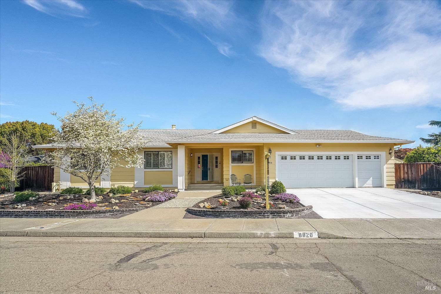 Property Photo:  8820 Hood Mountain Way  CA 95409 