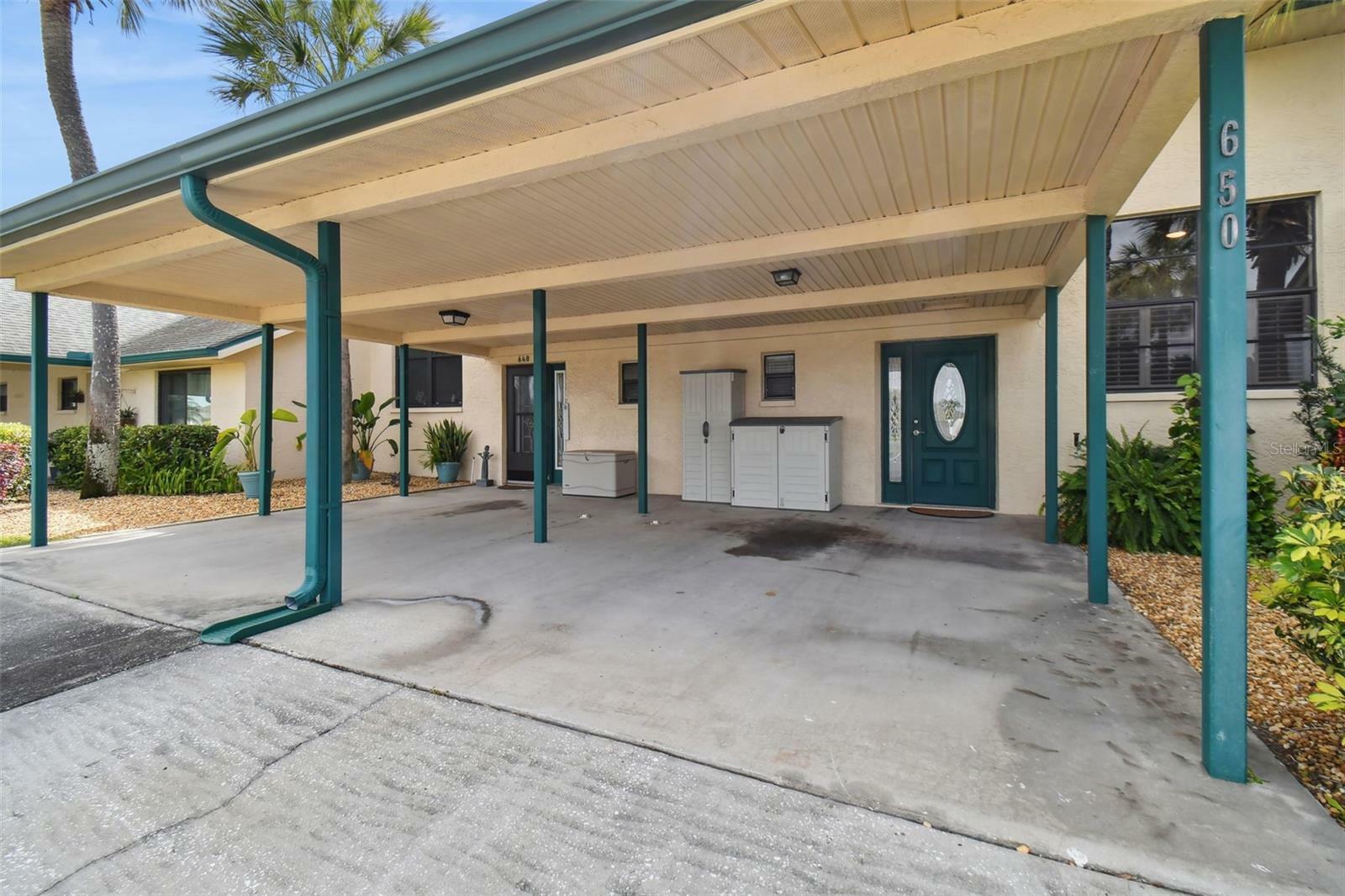 Property Photo:  650 Yardarm Drive  FL 33572 