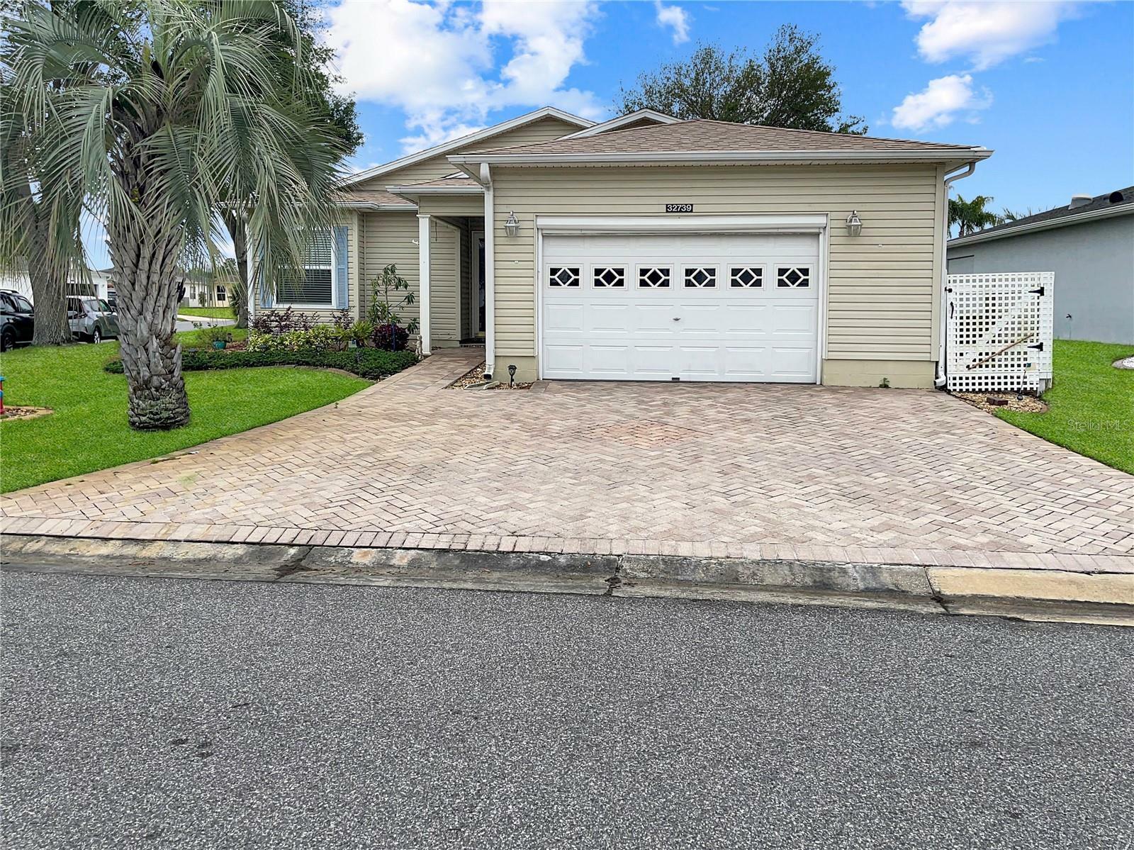 Property Photo:  32739 Westwood Loop  FL 34748 