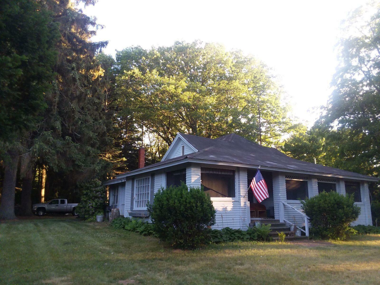 Property Photo:  74029 8th Avenue  MI 49090 