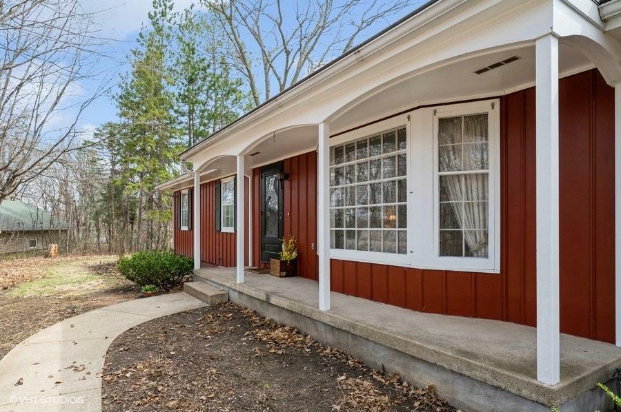 Property Photo: 6930 Foxglove Circle MN 55331