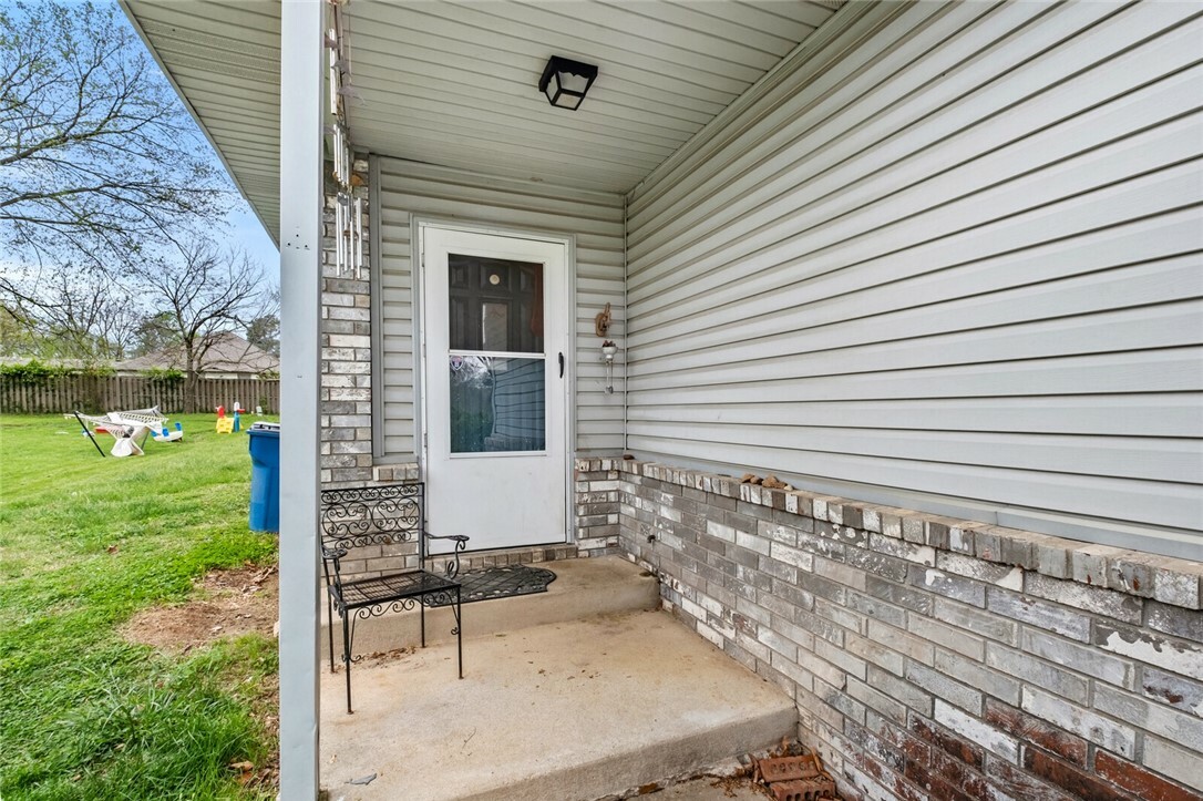 Property Photo:  1209 Fillmore Street  AR 72712 