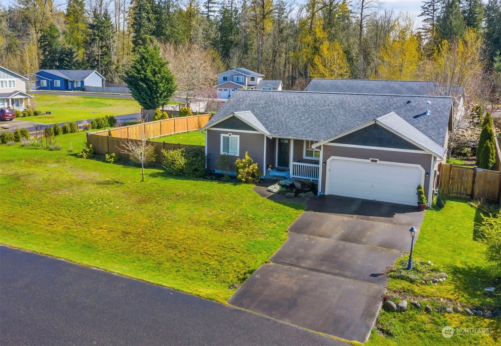 Property Photo:  702 Myers Street SE  WA 98576 