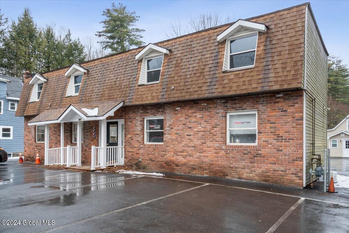 Property Photo:  455 Maple Avenue 4  NY 12866 