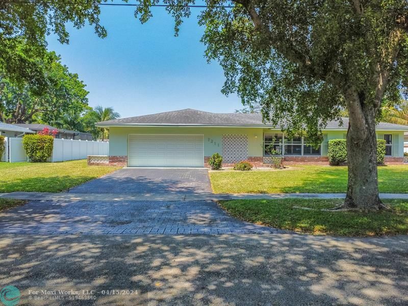 Property Photo:  7211 NW 9th St  FL 33317 