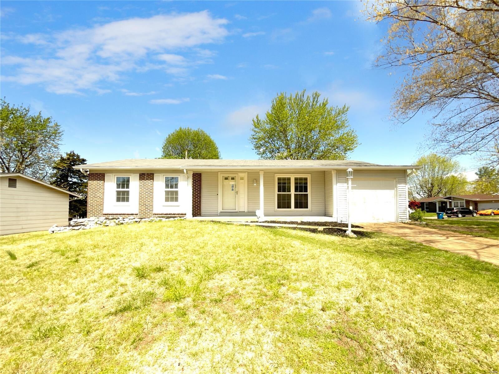 Property Photo: 1448 La Cerros Lane MO 63031