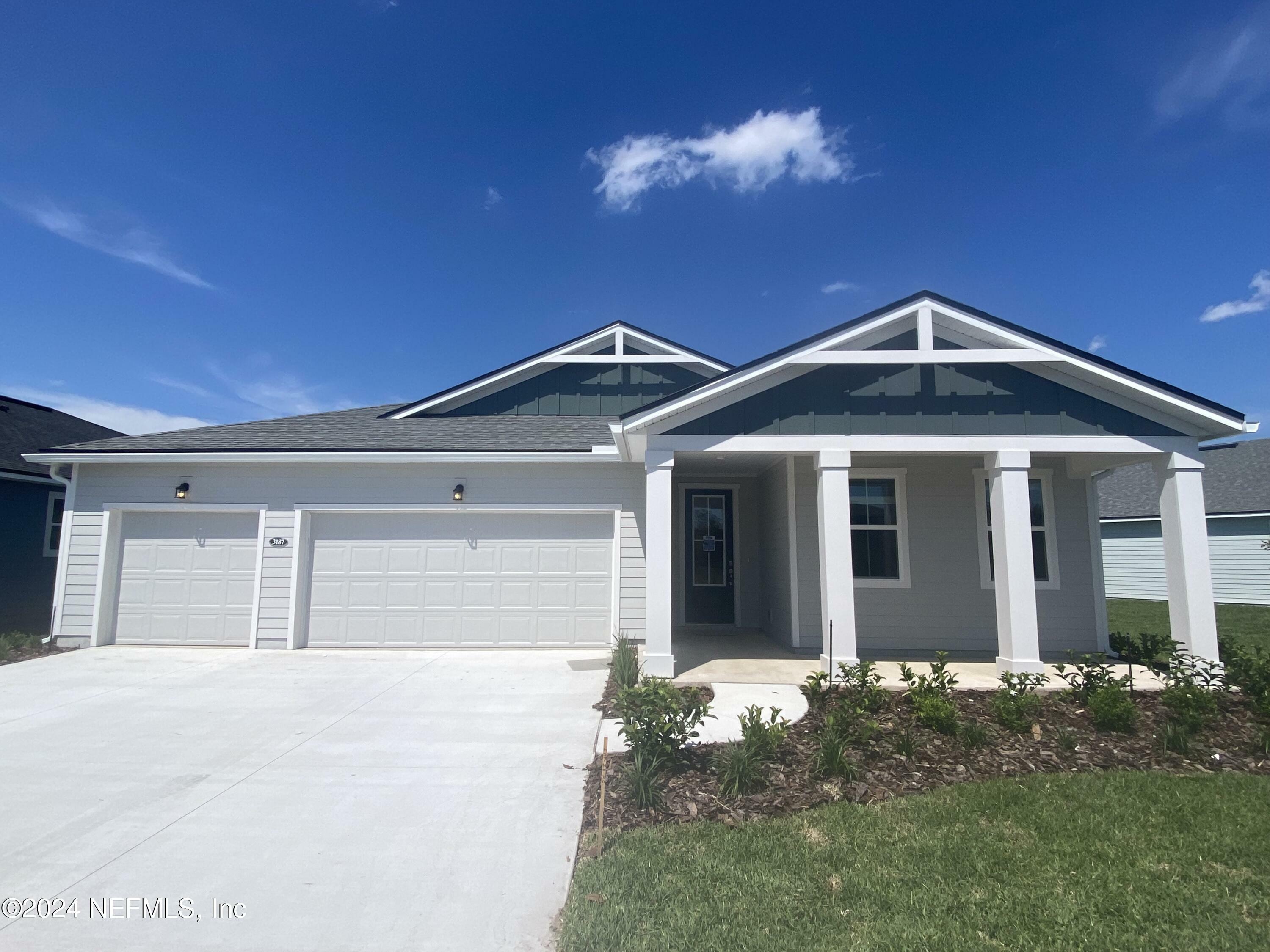 Property Photo:  3187 Lago Vista Drive  FL 32043 