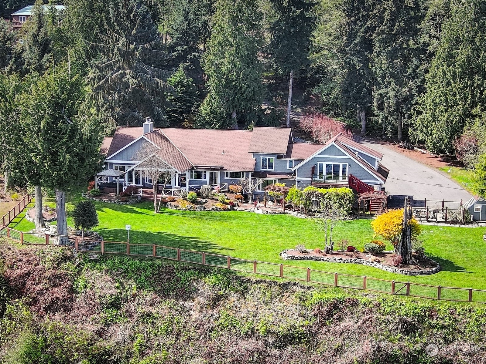 Property Photo:  15  White Rock Lane  WA 98365 