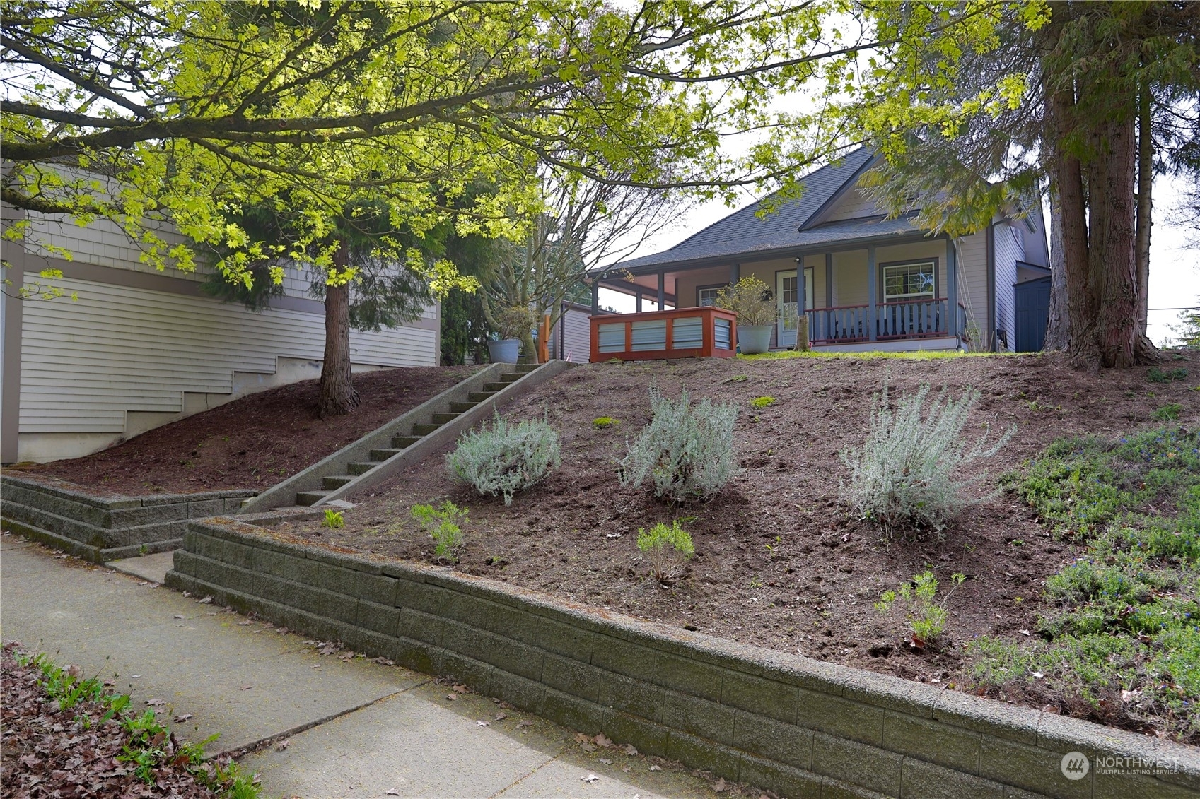 Property Photo: 1425 4th Avenue E WA 98506