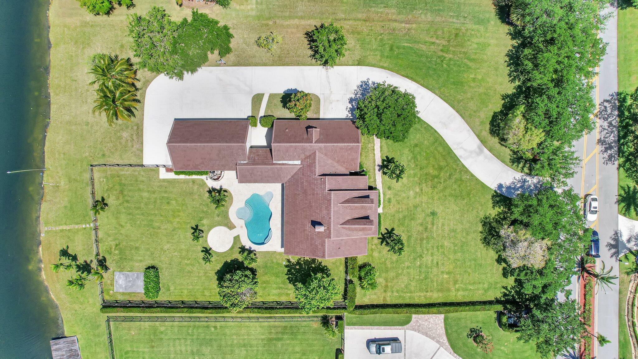 Property Photo:  5703 Lago Del Sol Drive  FL 33449 