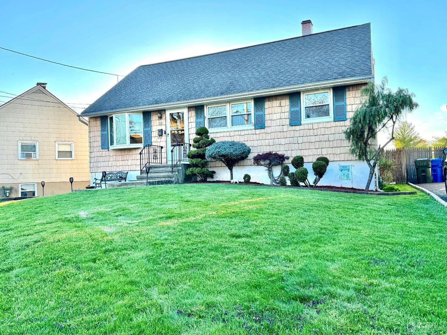 Property Photo:  33 Universal Avenue  NJ 08830 