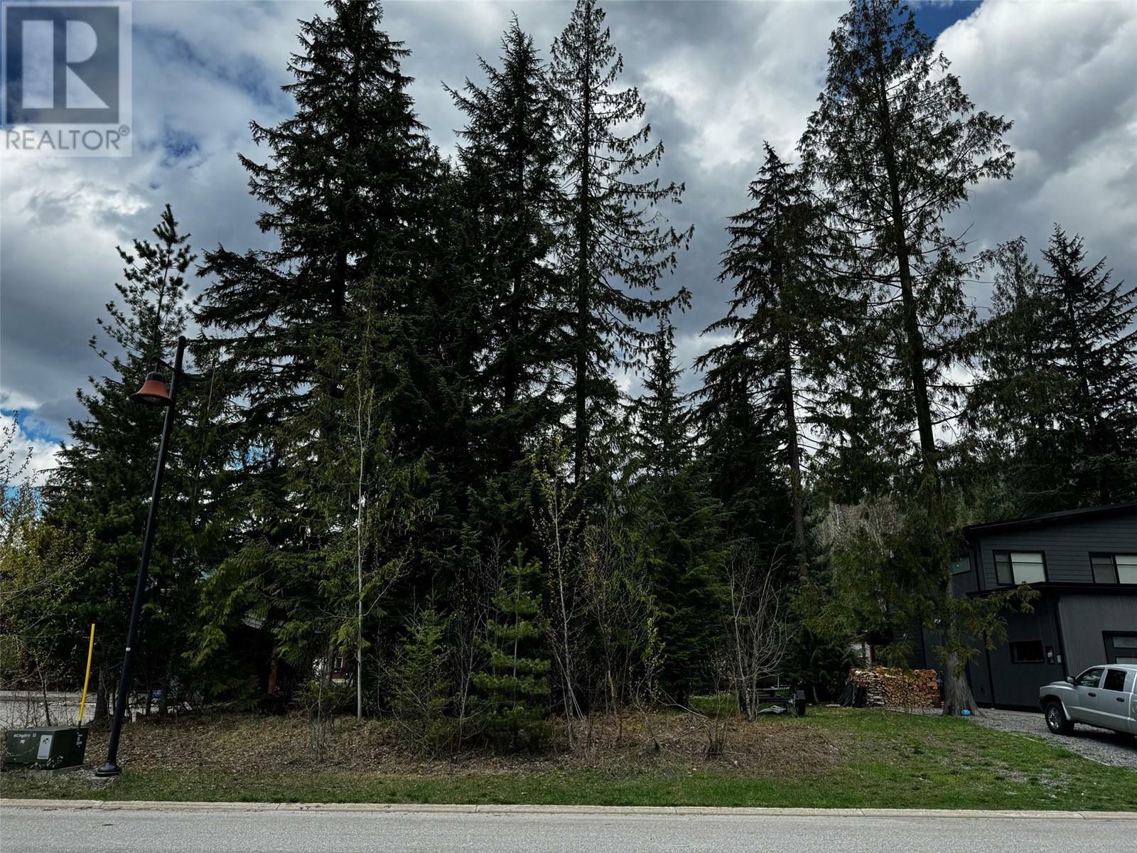 Property Photo:  2050 Mountain Gate Road  BC V0E 2S0 