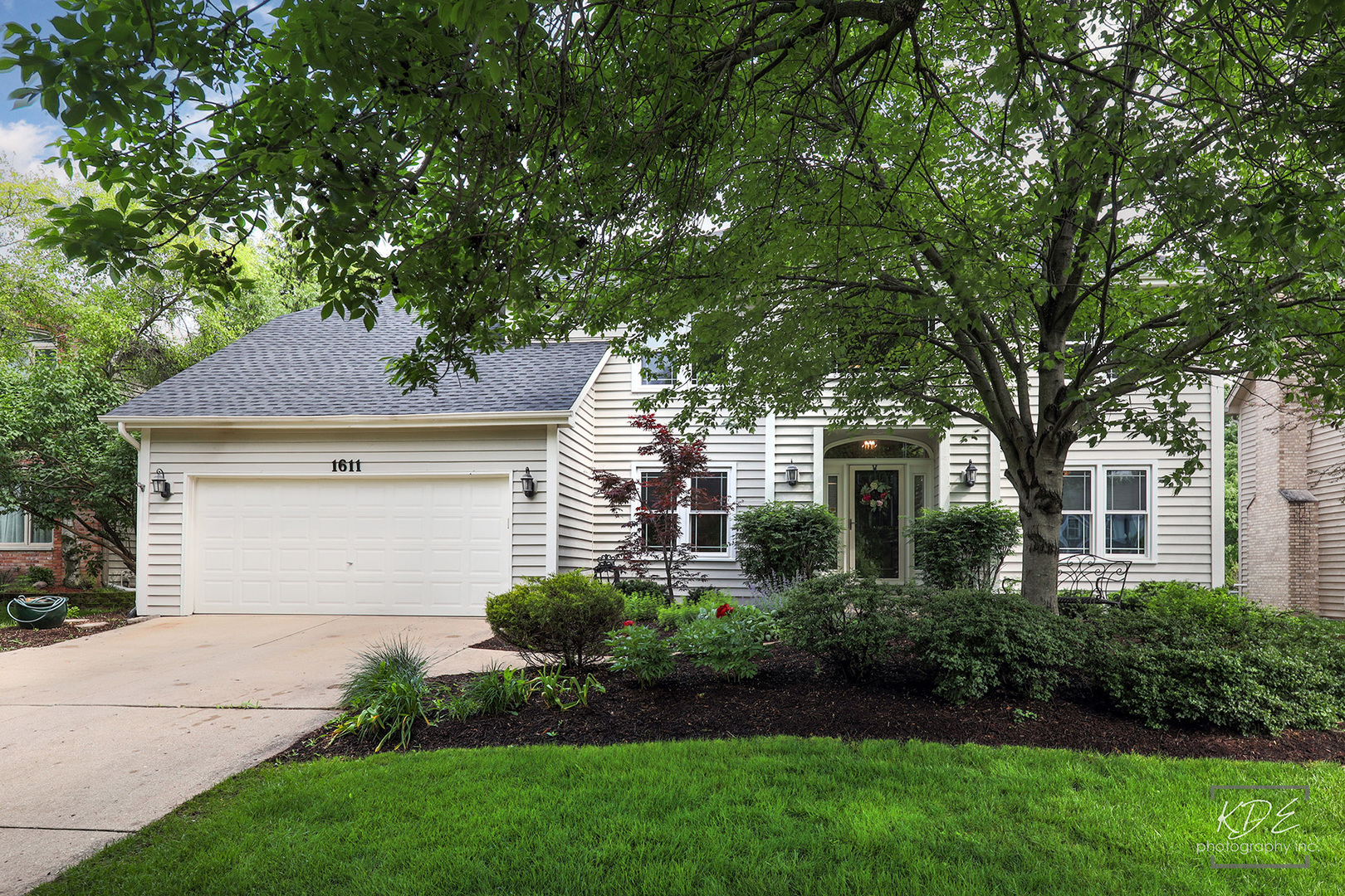 Property Photo:  1611 Frost Lane  IL 60564 