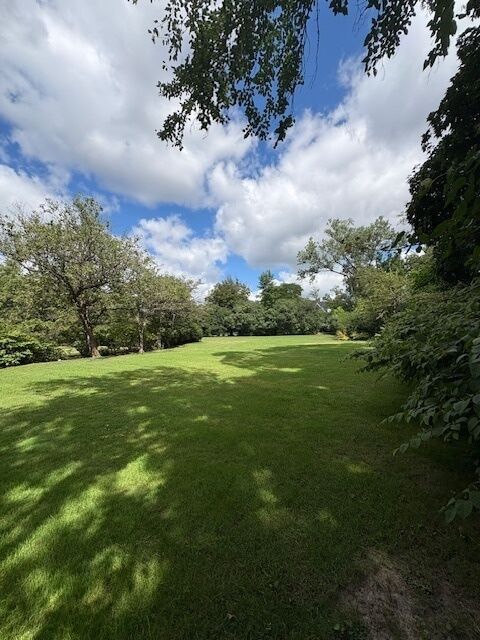 Property Photo:  1123 Longvalley Road  IL 60025 