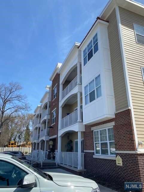 Property Photo: 70 Oak Street 206 NJ 07662