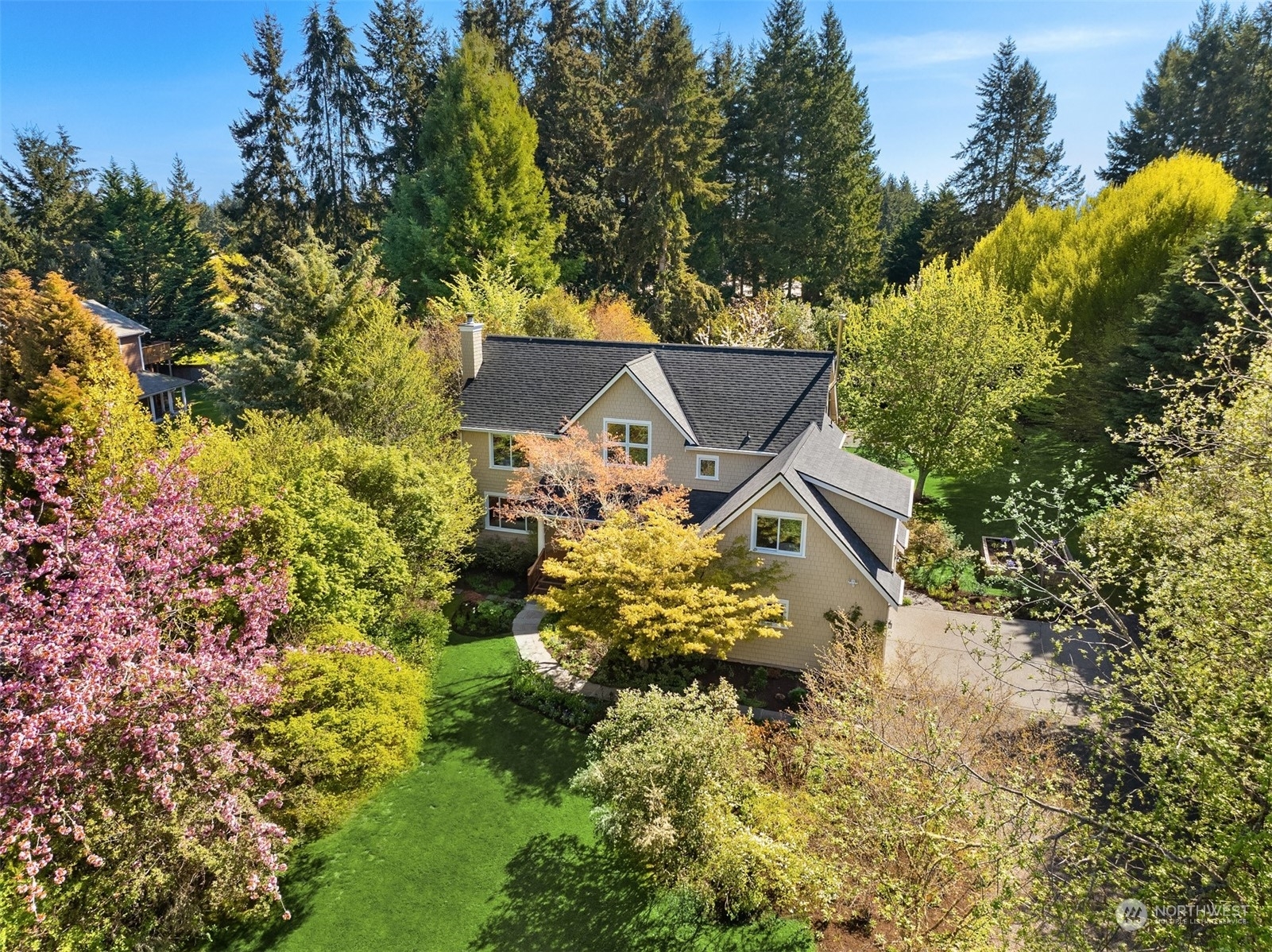 Property Photo:  11232 Pinyon Avenue NE  WA 98110 