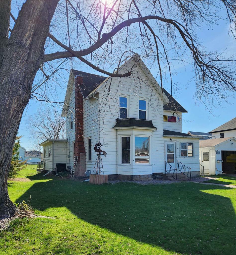 Property Photo:  106 North Maple Street  WI 53951 