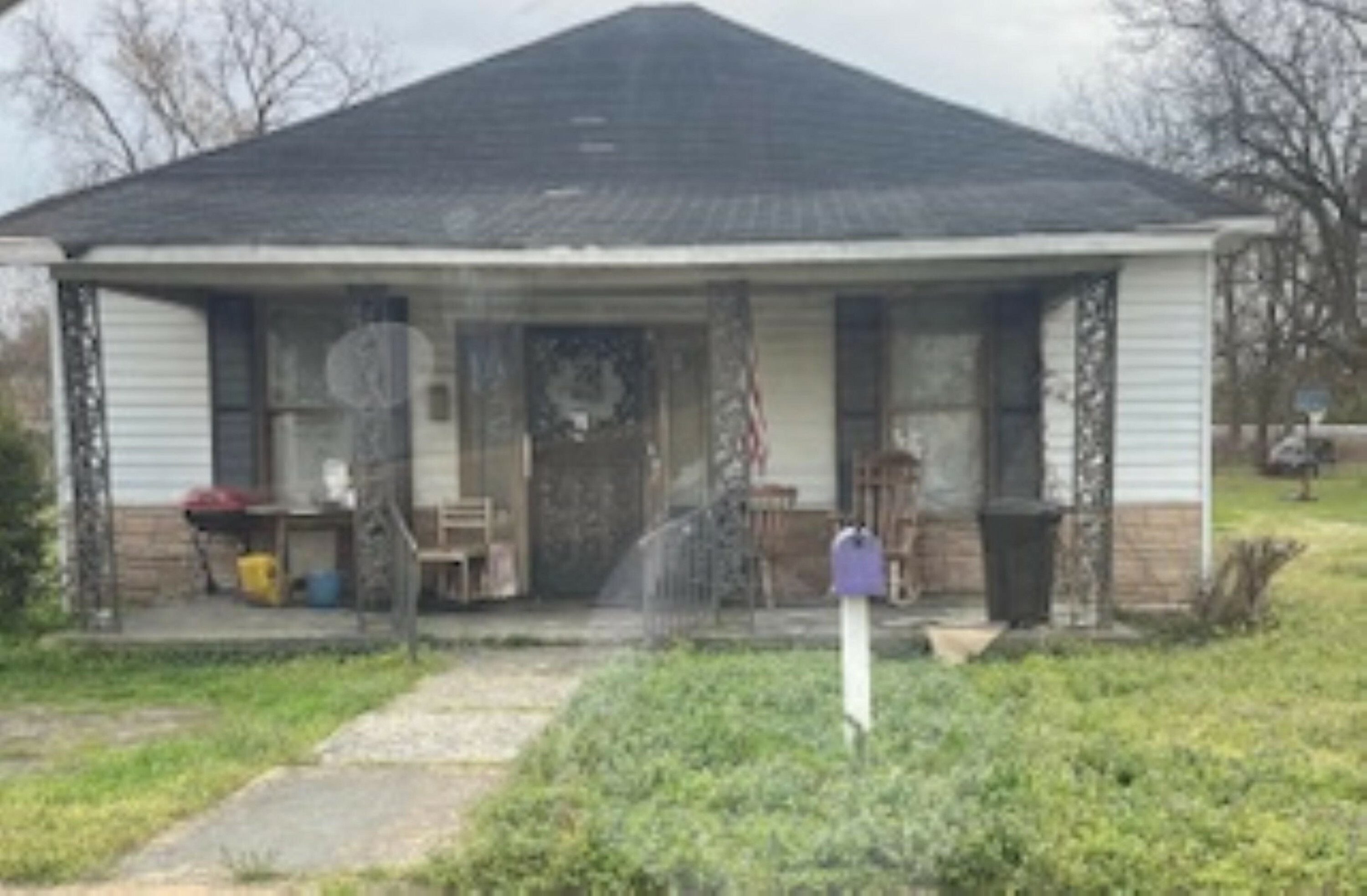 Property Photo:  318 E Jefferson Street  TN 38012 