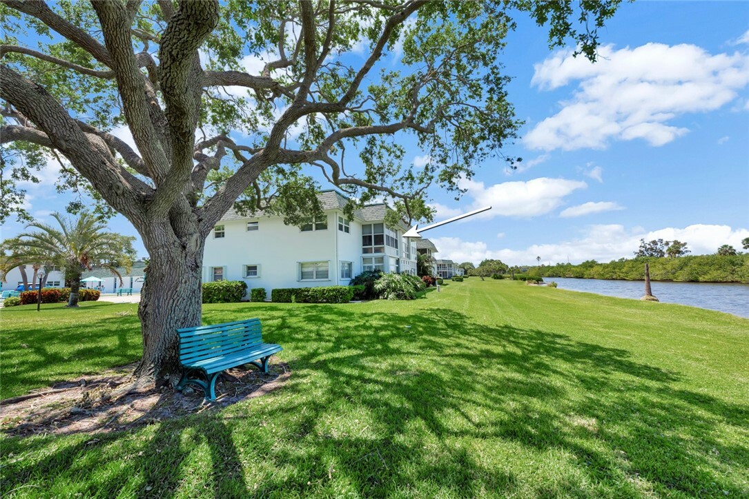 2800 Indian River Boulevard 6F  Vero Beach FL 32960 photo