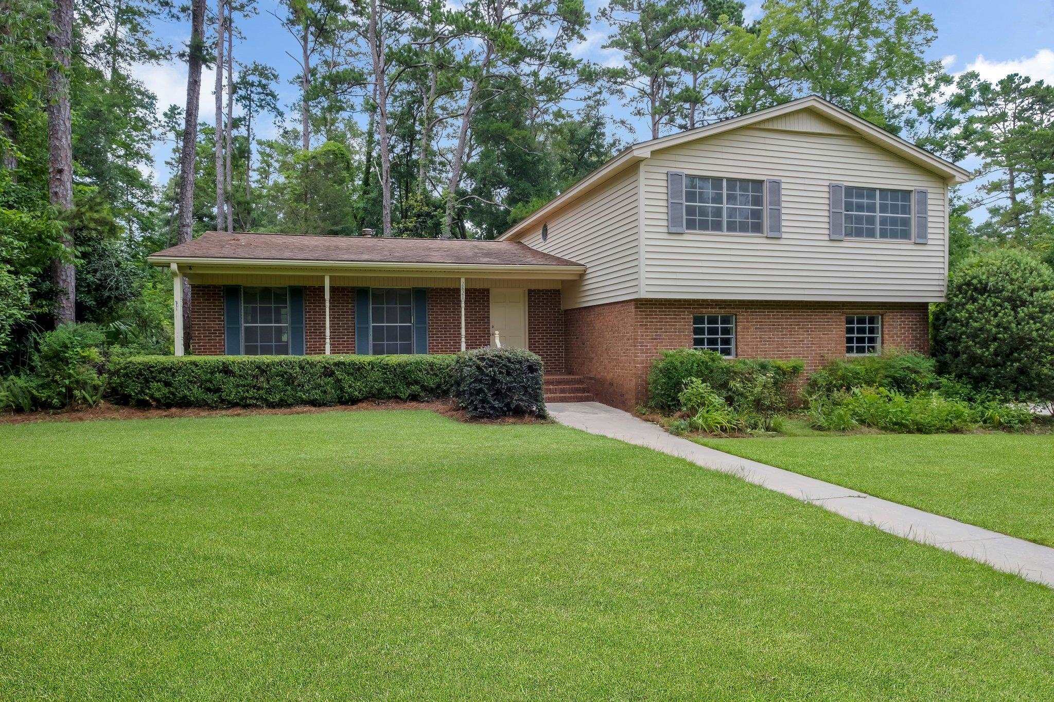 Property Photo:  2828 N Shamrock Street  FL 32309 